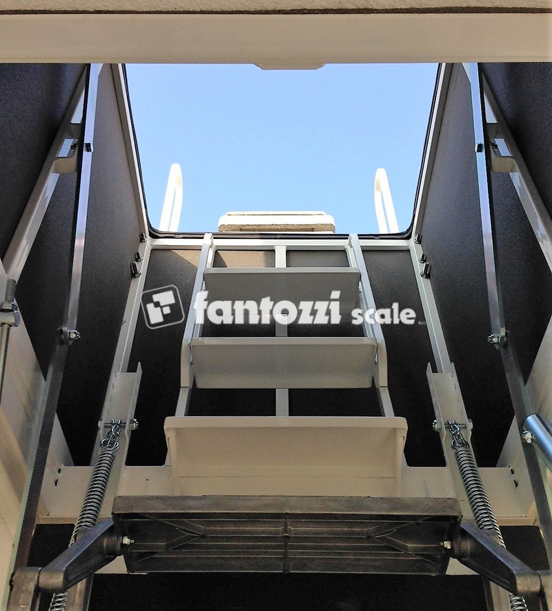 Escalier escamotable avec trappe verticale pour mur – 276 à 300 cm -  FANTOZZI SCALE srl